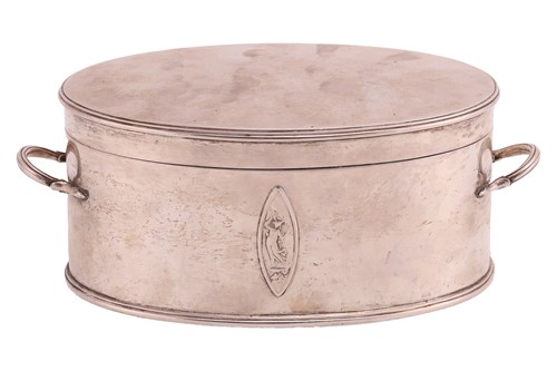 Lot 442 - A silver biscuit box, oval with reeded borders...