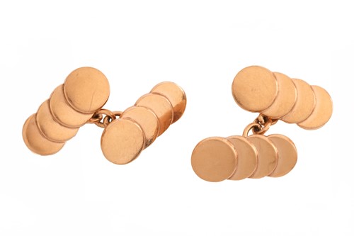 Lot 132 - A pair of geometric cufflinks in 9ct yellow...
