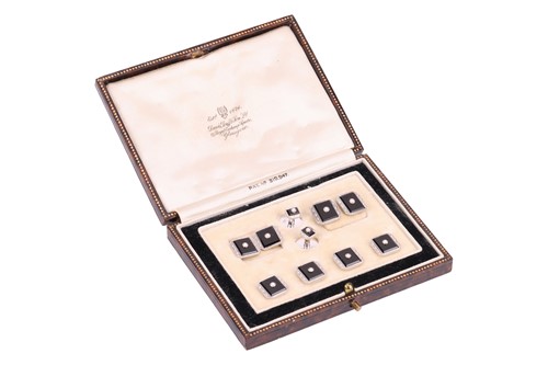 Lot 142 - A gentleman’s onyx and pearl dress set,...