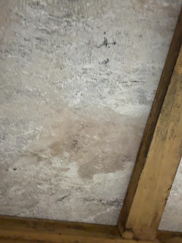 Lot 74 - A Louis XVI style carved wood and gilt gesso...