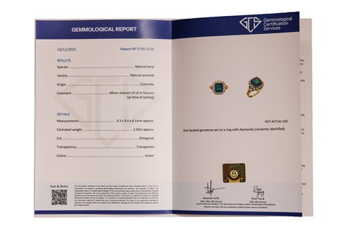 Lot 82 - A Colombian emerald and diamond cluster ring,...