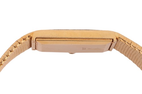 Lot Kutchinsky An 18ct Yellow Gold Wristwatch,...