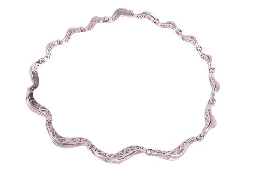 Lot 241 - Damiani - a diamond necklace from the Gemilli...