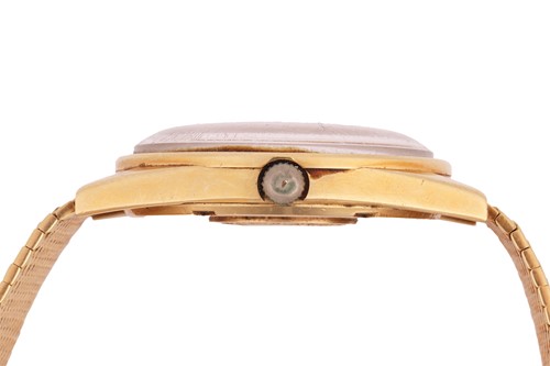 Lot 323 - Omega Constellation Reference: 367.5435 Serial:...