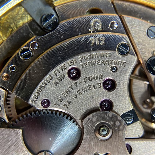 Lot 323 - Omega Constellation Reference: 367.5435 Serial:...