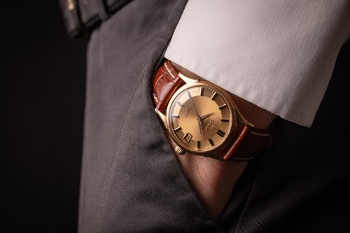 Lot Omega ‘18K’ Constellation Chronometer, with...