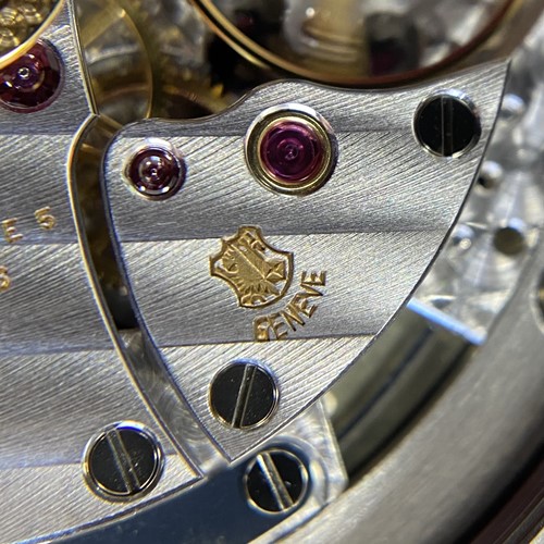 Lot Patek Philippe Gentleman’s Platinum Calatrava...