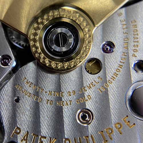 Lot Patek Philippe Gentleman’s Platinum Calatrava...