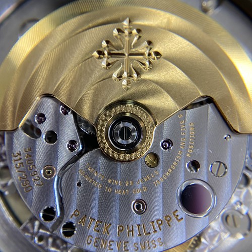 Lot Patek Philippe Gentleman’s Platinum Calatrava...