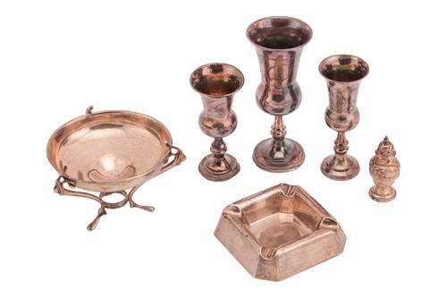 Lot 399 - A heavy-gauge silver Arts & Crafts design...