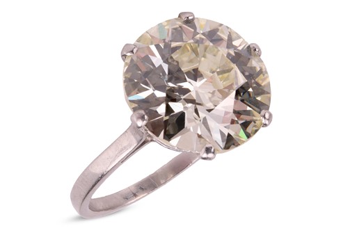Lot An old European-cut diamond solitaire ring,...