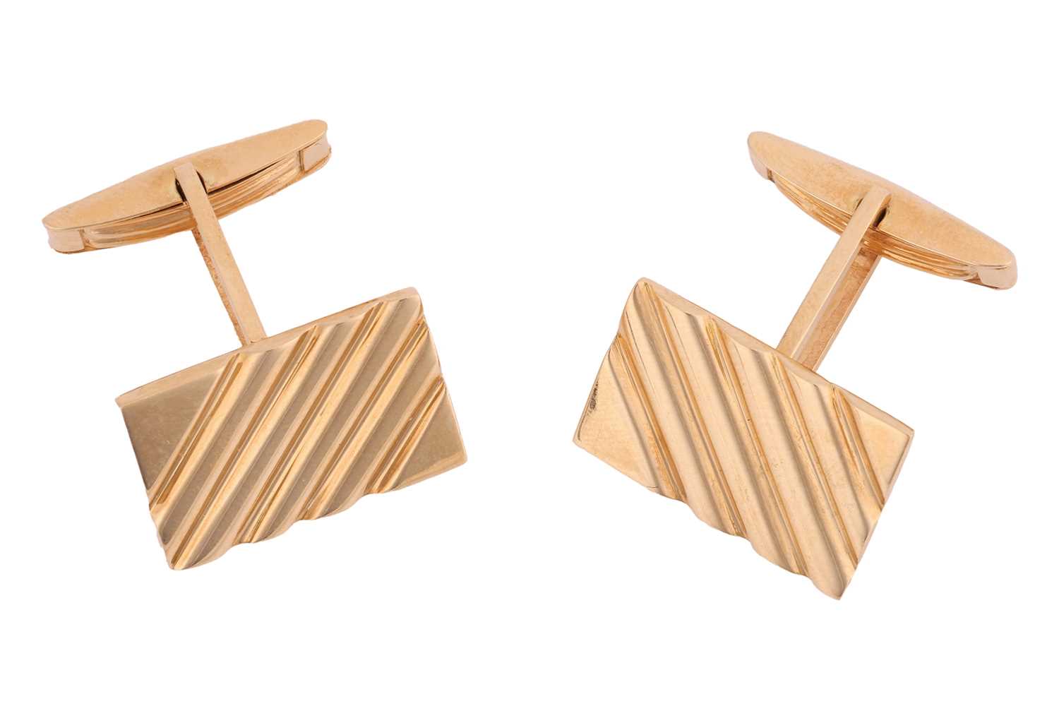 Lot 178 - A pair of cufflinks of rectangular form with...