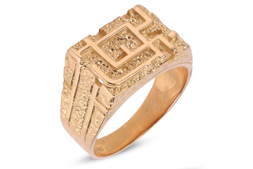 Lot 85 - A Modernist abstract ring, the rectangular...
