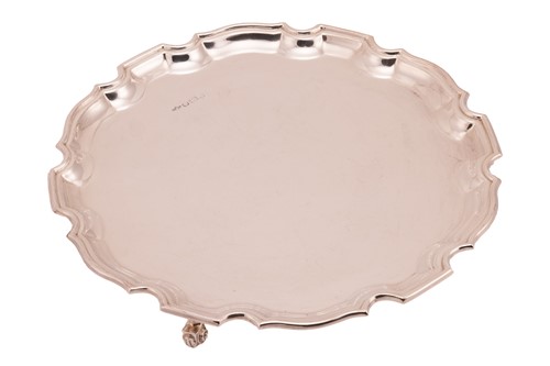 Lot 371 - A 20th-century Sheffield silver salver,...