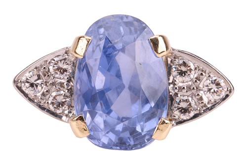 Lot 297 - An unheated colour-change Ceylon sapphire...