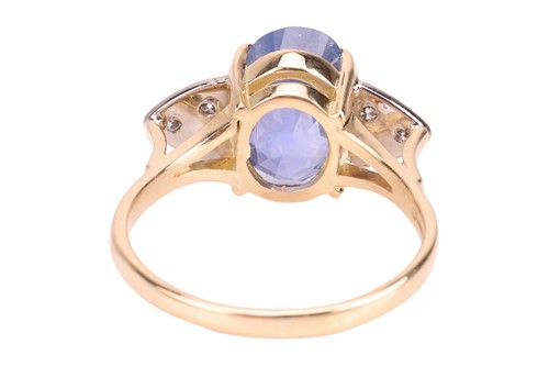 Lot 297 - An unheated colour-change Ceylon sapphire...