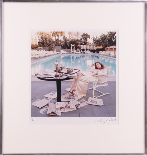 Lot 120 - Terry O'Neill (British 1938-2019) Faye Dunaway,...