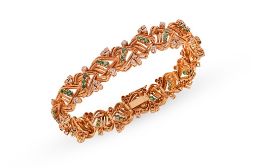 Lot 61 - An emerald and diamond parure; comprising a...