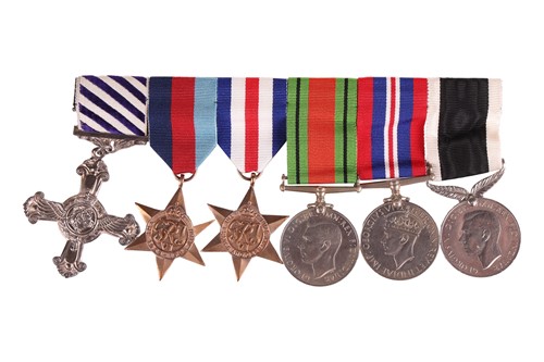 Lot A WWII DFC Medal Group, awarded to New Zealand...