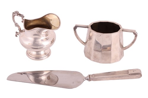 Lot 154 - A Tiffany & Co. silver handled cake slice with...