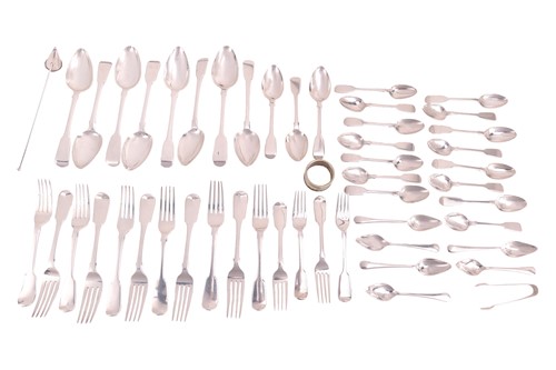 Lot 417 - A matched part canteen of mostly "Fiddle...