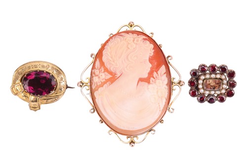Lot 11 - A group of three brooches; The first a...