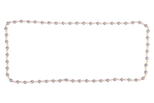 Lot 174 - A cultured pearl necklace, comprising a single...
