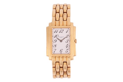 Lot 218 - Patek Philippe – A Fine 18ct Yellow Gold...