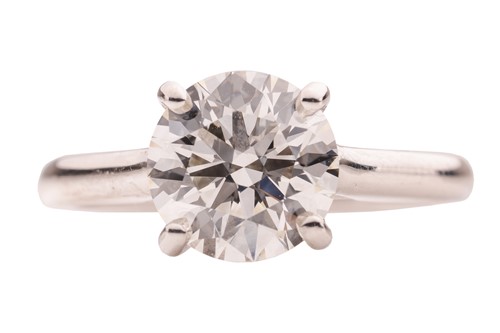 Lot 298 - A diamond solitaire ring, composed of a round...