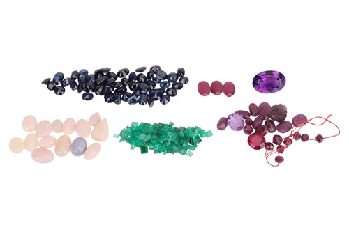Lot 116 - A collection of loose gemstones; to include...