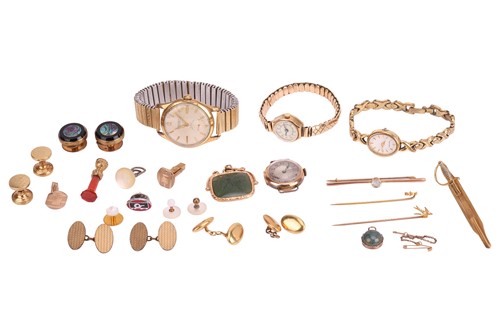 Lot 87 - A pair of oval cufflinks; the hollow plaques...