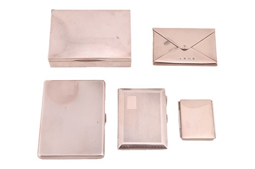 Lot 400 - A small agglomeration of silver items;...