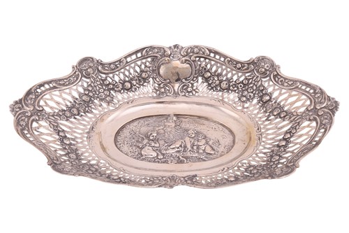 Lot 420 - An early 20th century, lozenge form (800)...