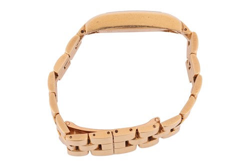 Lot Baume & Mercier – An 18ct Yellow Gold Hampton...