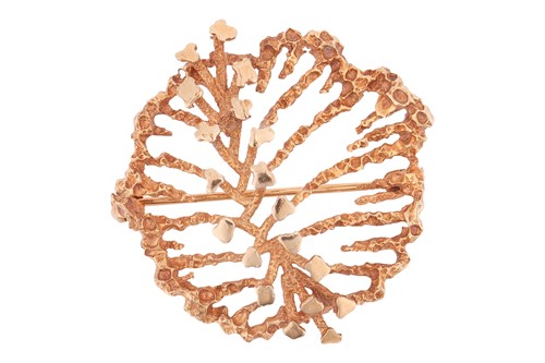 Lot 58 - An abstract brooch in 9ct yellow gold, the...