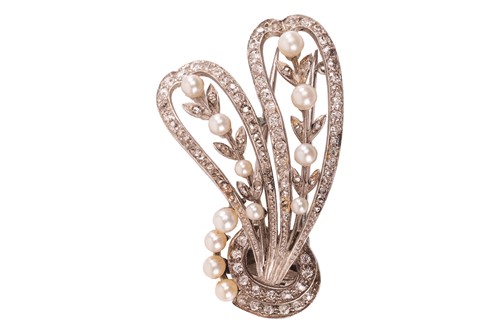 Lot 33 - An Edwardian pearl and diamond brooch, in the...