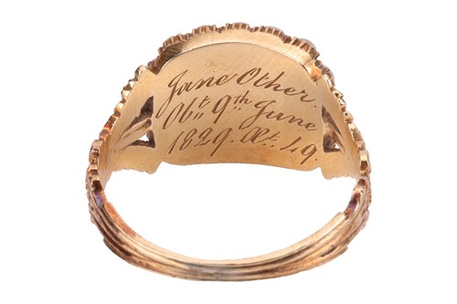 Lot 4 - A George IV mourning ring set with split...