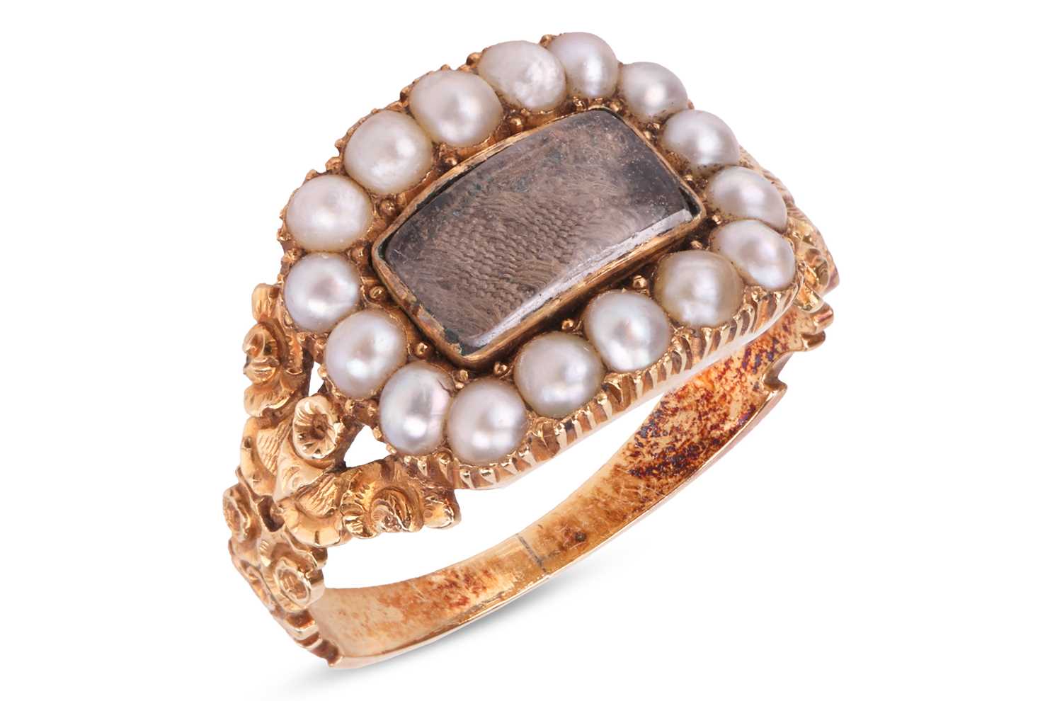 Lot 4 - A George IV mourning ring set with split...