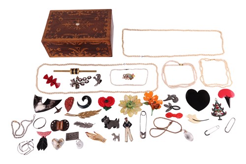 Lot 29 - A box of costume jewellery, including a...