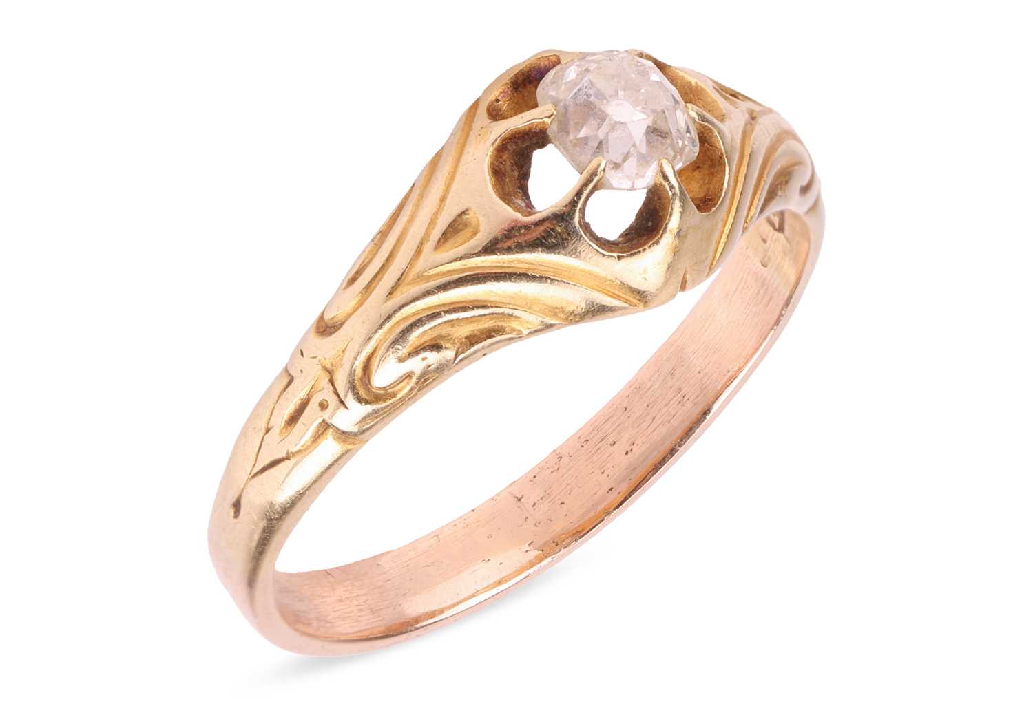 Lot 28 - An early 20th-century diamond-set ring, with...