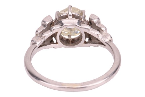 Lot 37 - A rose-cut diamond solitaire ring, featuring a...