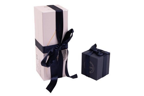 Lot 184 - De Beers - An ‘Arpeggia’ multi-row diamond...