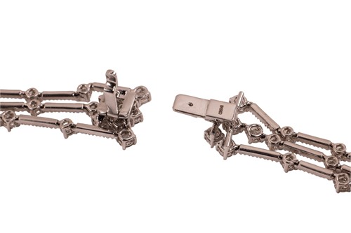 Lot 184 - De Beers - An ‘Arpeggia’ multi-row diamond...