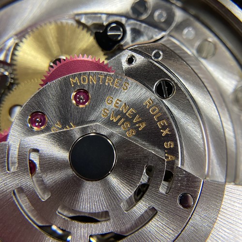 Lot Rolex – An Oyster Perpetual Submariner (300m)...