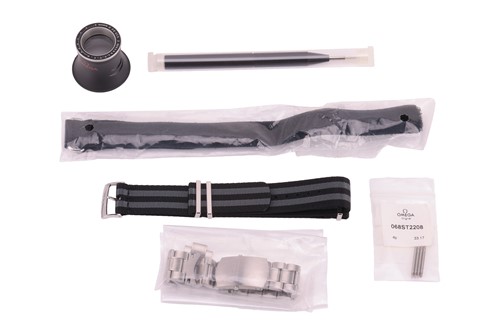 Lot 211 - Omega – Speedmaster Professional Moonwatch...