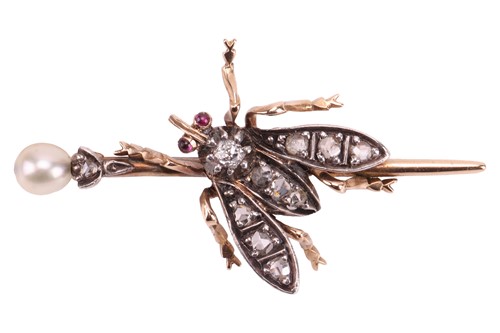 Lot 3 - A late Victorian diamond-set fly brooch,...