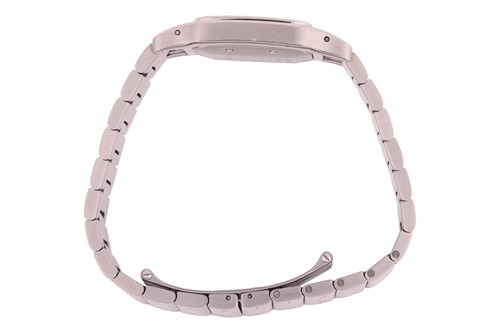 Lot Cartier – A Santos Galbee Wristwtach Reference:...