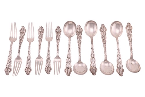 Lot Tiffany. A part canteen of pattern Atlantis...