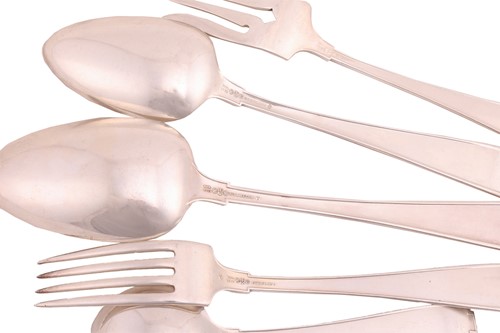 Lot An American Art Deco Etruscan pattern canteen...