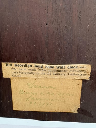 Lot 24 - A George III mahogany 8-day wall clock with...